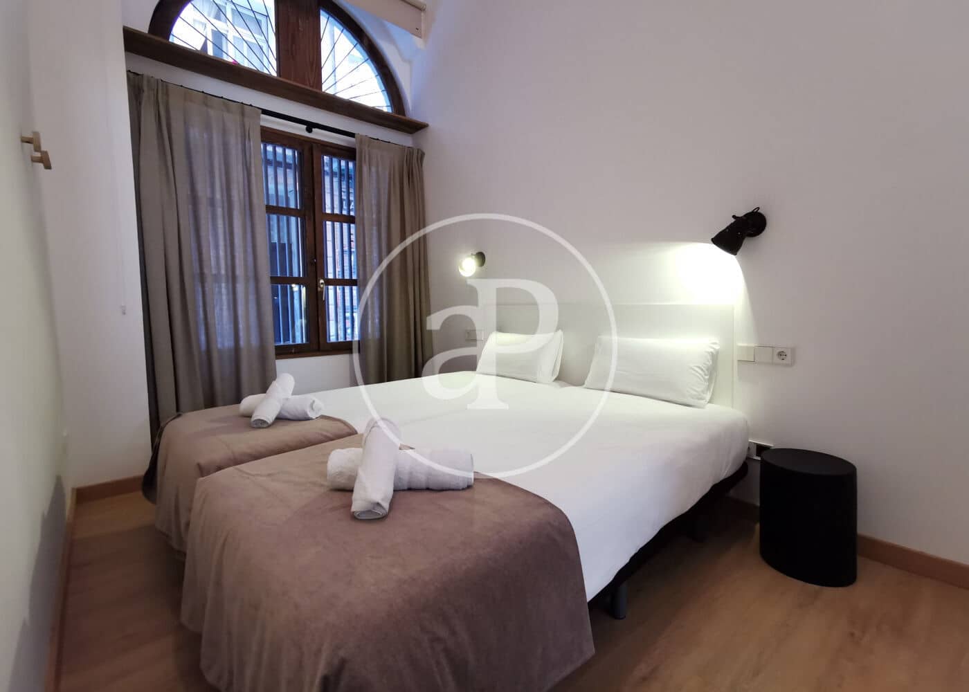 2 soveværelse Lejlighed til salg i Barcelona by - € 2.800.000 (Ref: 9843377)