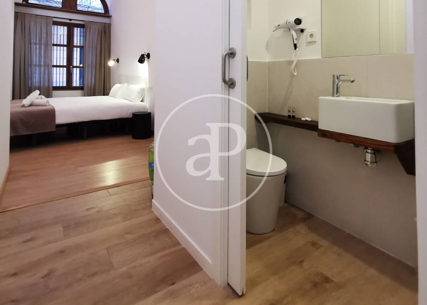 2 soveværelse Lejlighed til salg i Barcelona by - € 2.800.000 (Ref: 9843377)