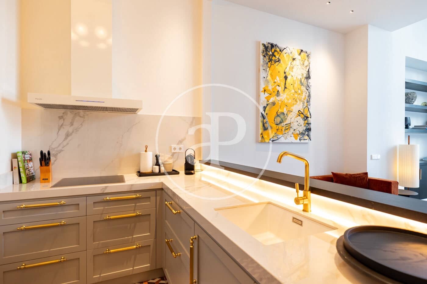 3 bedroom Apartment for rent in Barcelona city with pool - € 18,000 (Ref: 9843381)