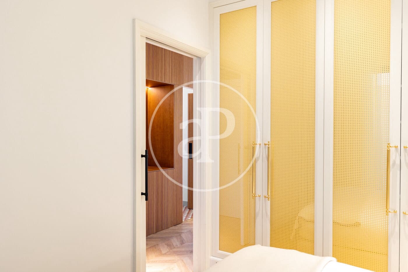 3 bedroom Apartment for rent in Barcelona city with pool - € 18,000 (Ref: 9843381)