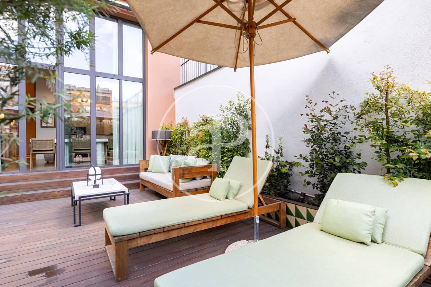 3 bedroom Apartment for rent in Barcelona city with pool - € 18,000 (Ref: 9843381)