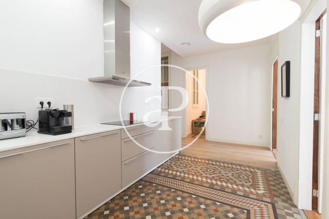 5 bedroom Apartment for rent in La Dreta de L'Eixample, Barcelona city - € 5,200 (Ref: 9846217)
