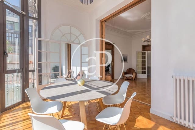 5 bedroom Apartment for rent in La Dreta de L'Eixample, Barcelona city - € 5,200 (Ref: 9846217)