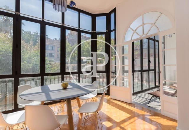 5 bedroom Apartment for rent in La Dreta de L'Eixample, Barcelona city - € 5,200 (Ref: 9846217)