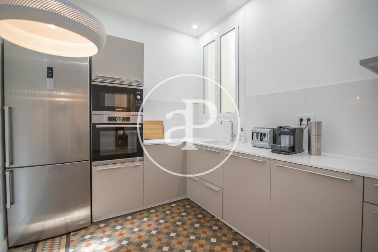 5 bedroom Apartment for rent in Barcelona city - € 5,200 (Ref: 9846217)