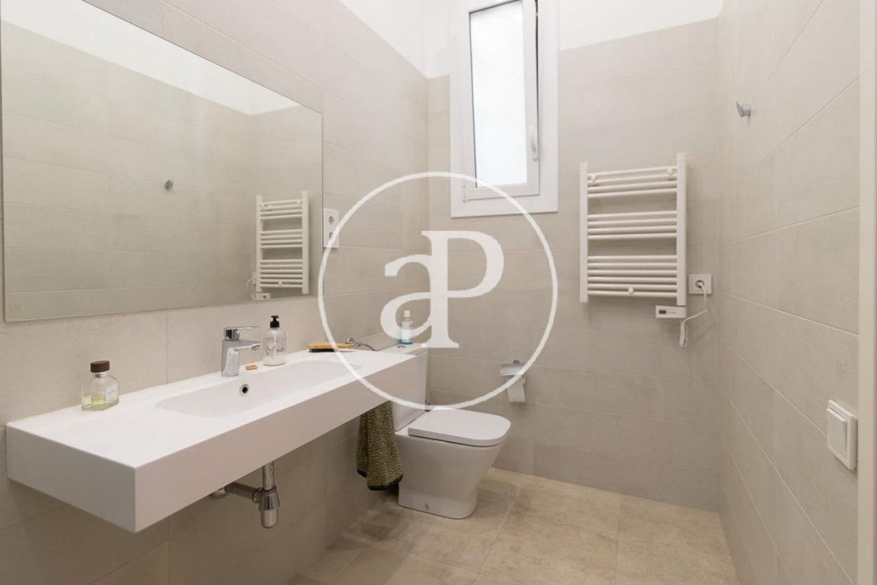 5 bedroom Apartment for rent in Barcelona city - € 5,200 (Ref: 9846217)