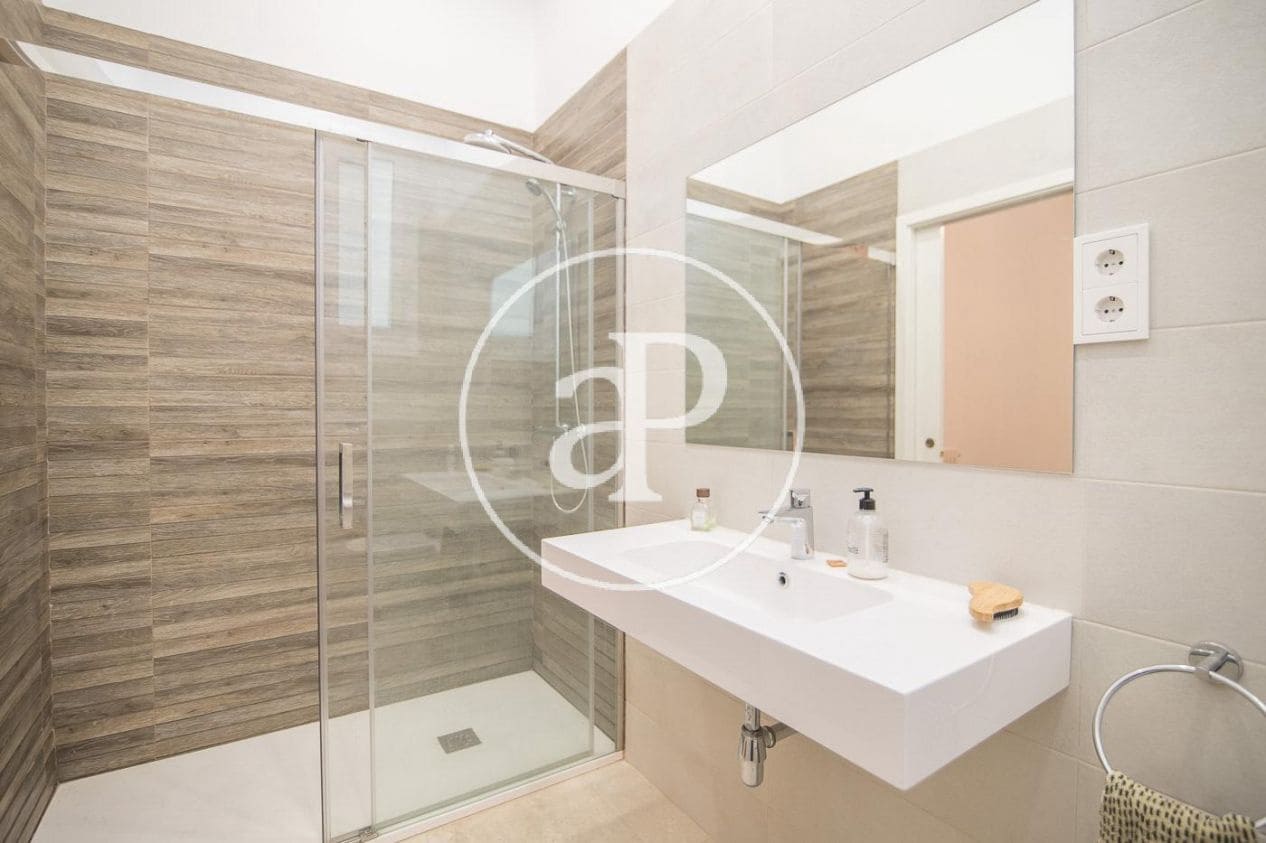 5 bedroom Apartment for rent in Barcelona city - € 5,200 (Ref: 9846217)