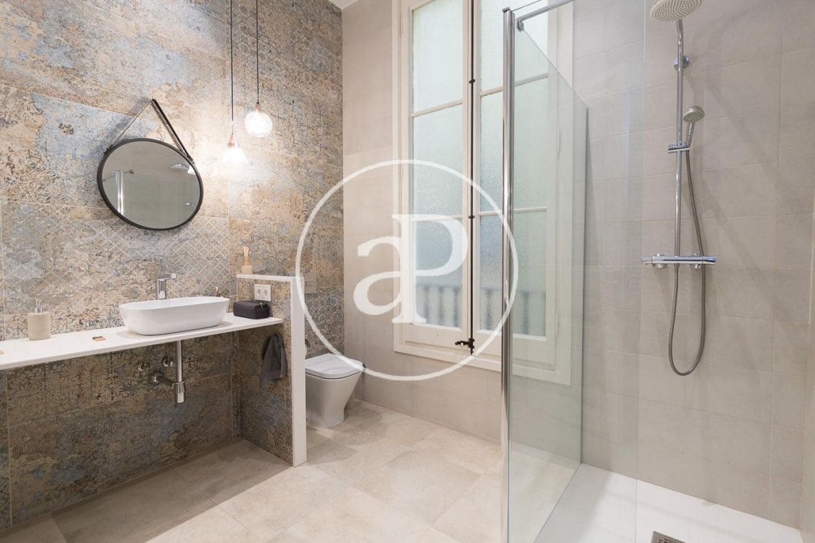 5 bedroom Apartment for rent in Barcelona city - € 5,200 (Ref: 9846217)