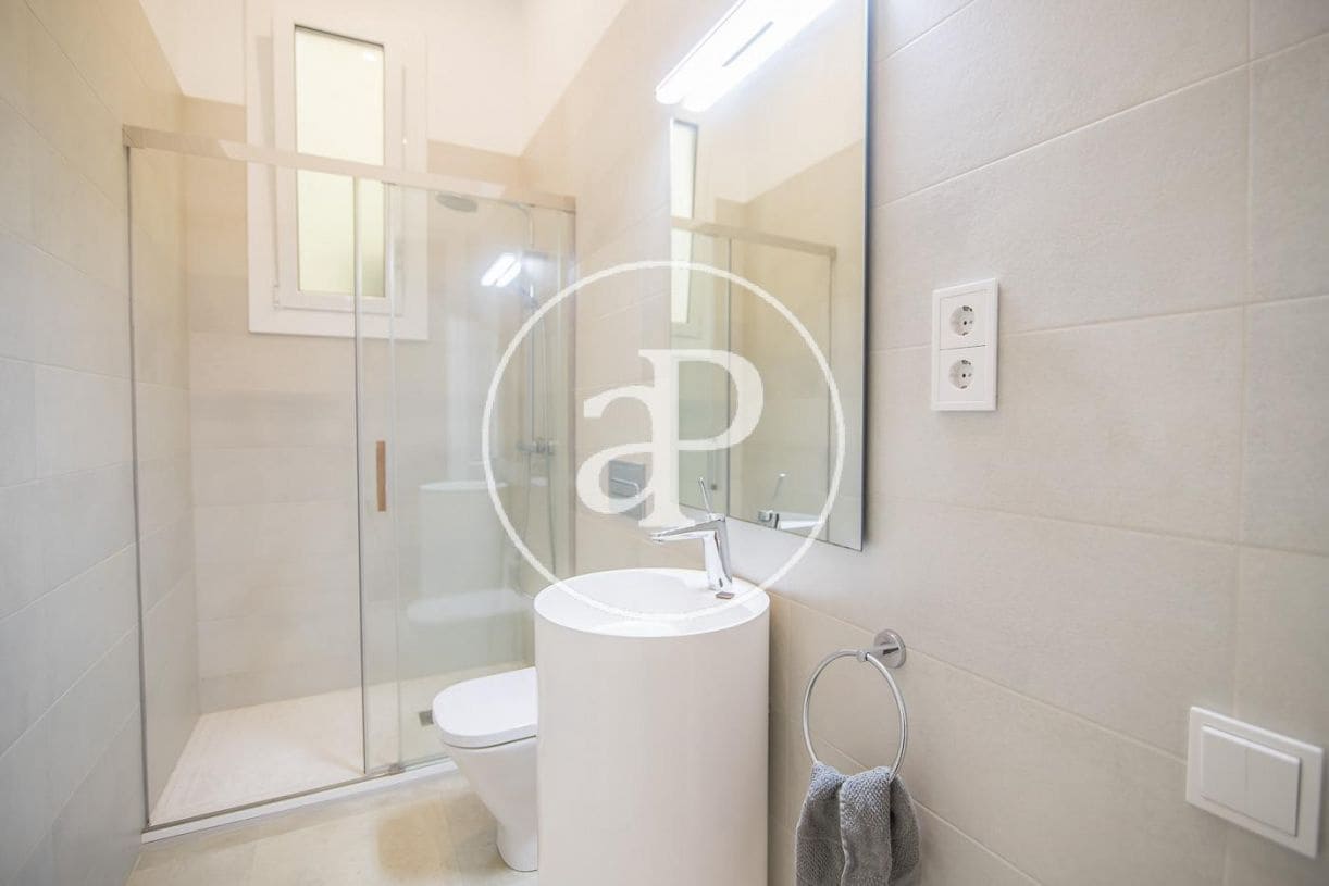 5 bedroom Apartment for rent in Barcelona city - € 5,200 (Ref: 9846217)