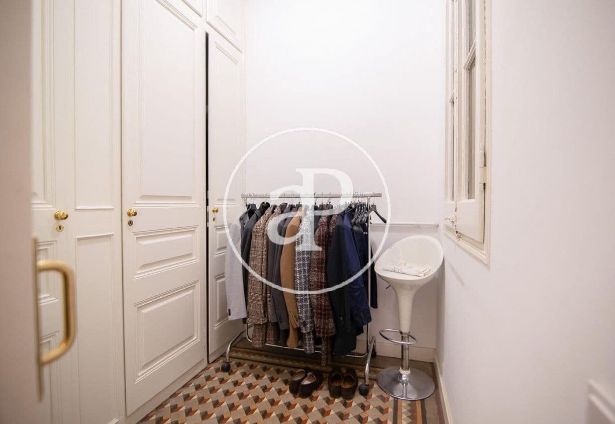 5 bedroom Apartment for rent in Barcelona city - € 5,200 (Ref: 9846217)