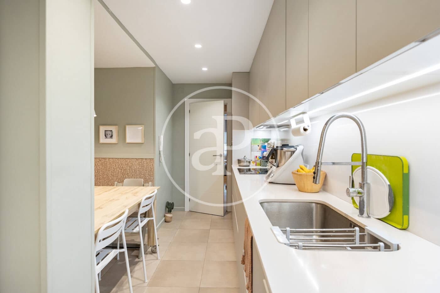 3 soveværelse Lejlighed til salg i Barcelona by - € 895.000 (Ref: 9846218)