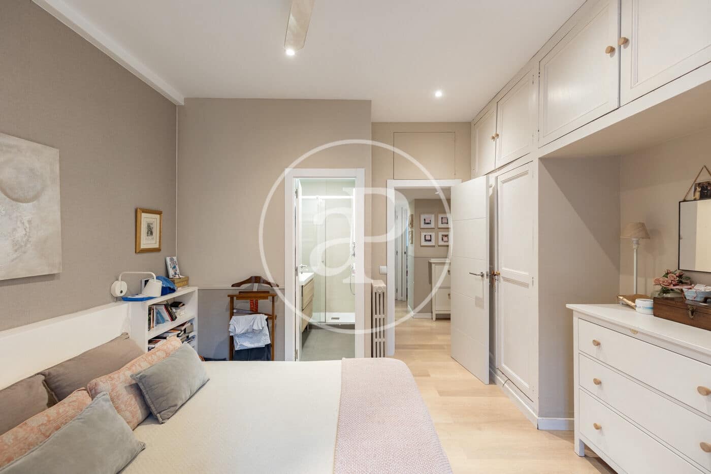 3 soveværelse Lejlighed til salg i Barcelona by - € 895.000 (Ref: 9846218)