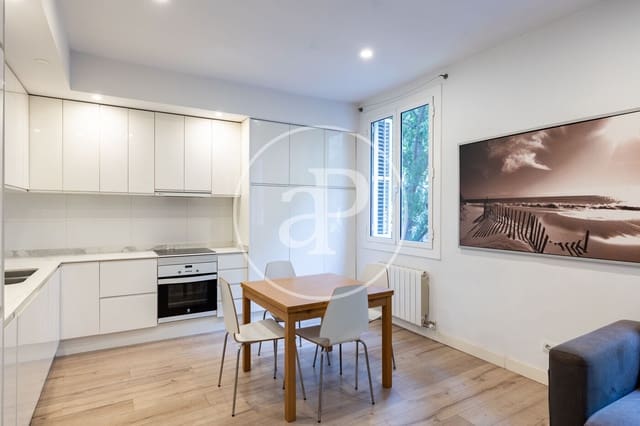 3 slaapkamer Appartement te koop in La Sagrada Família, Barcelona stad - € 465.000 (Ref: 9849349)