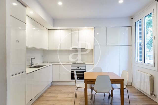 3 slaapkamer Appartement te koop in La Sagrada Família, Barcelona stad - € 465.000 (Ref: 9849349)