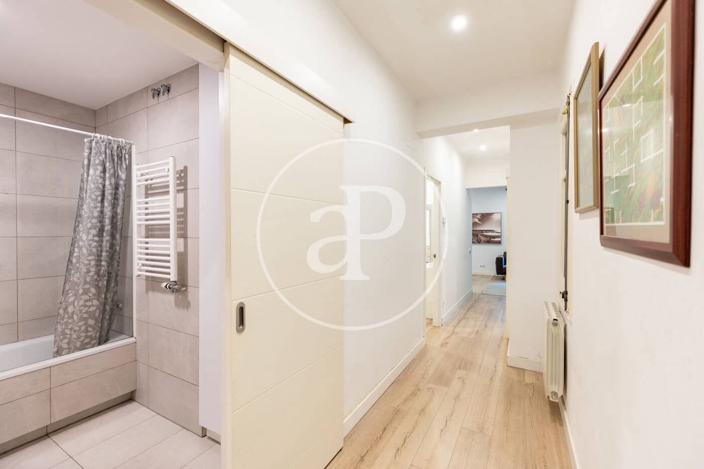 3 slaapkamer Appartement te koop in Barcelona stad - € 465.000 (Ref: 9849349)