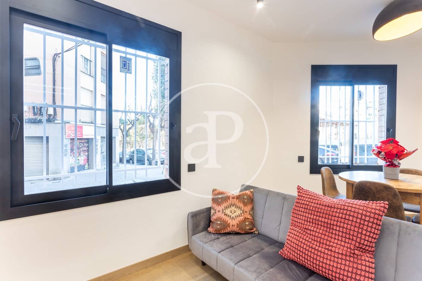 2 bedroom Apartment for sale in Sant Feliu de Llobregat - € 365,000 (Ref: 9849350)