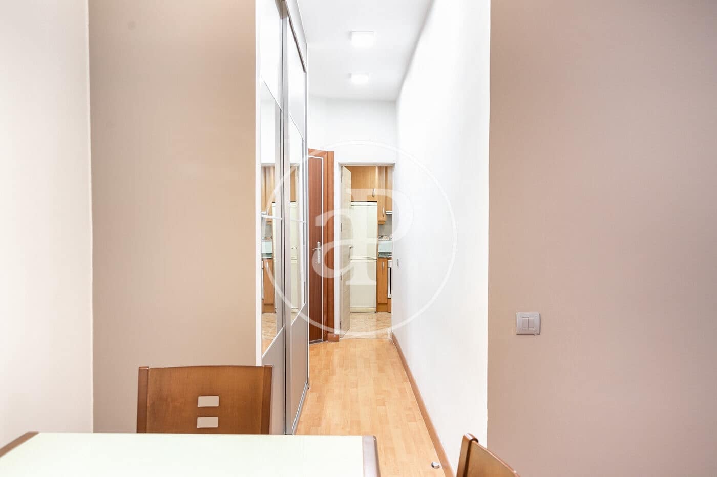 3 bedroom Apartment for sale in Barcelona city - € 295,000 (Ref: 9849352)