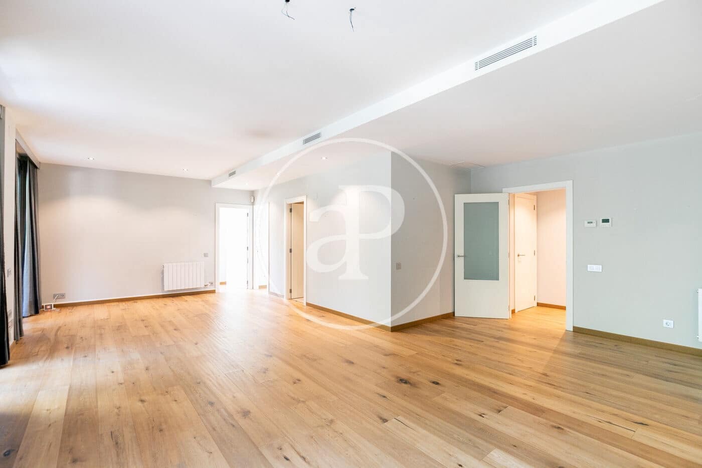 2 soveværelse Lejlighed til salg i Barcelona by med swimmingpool - € 860.000 (Ref: 9849353)