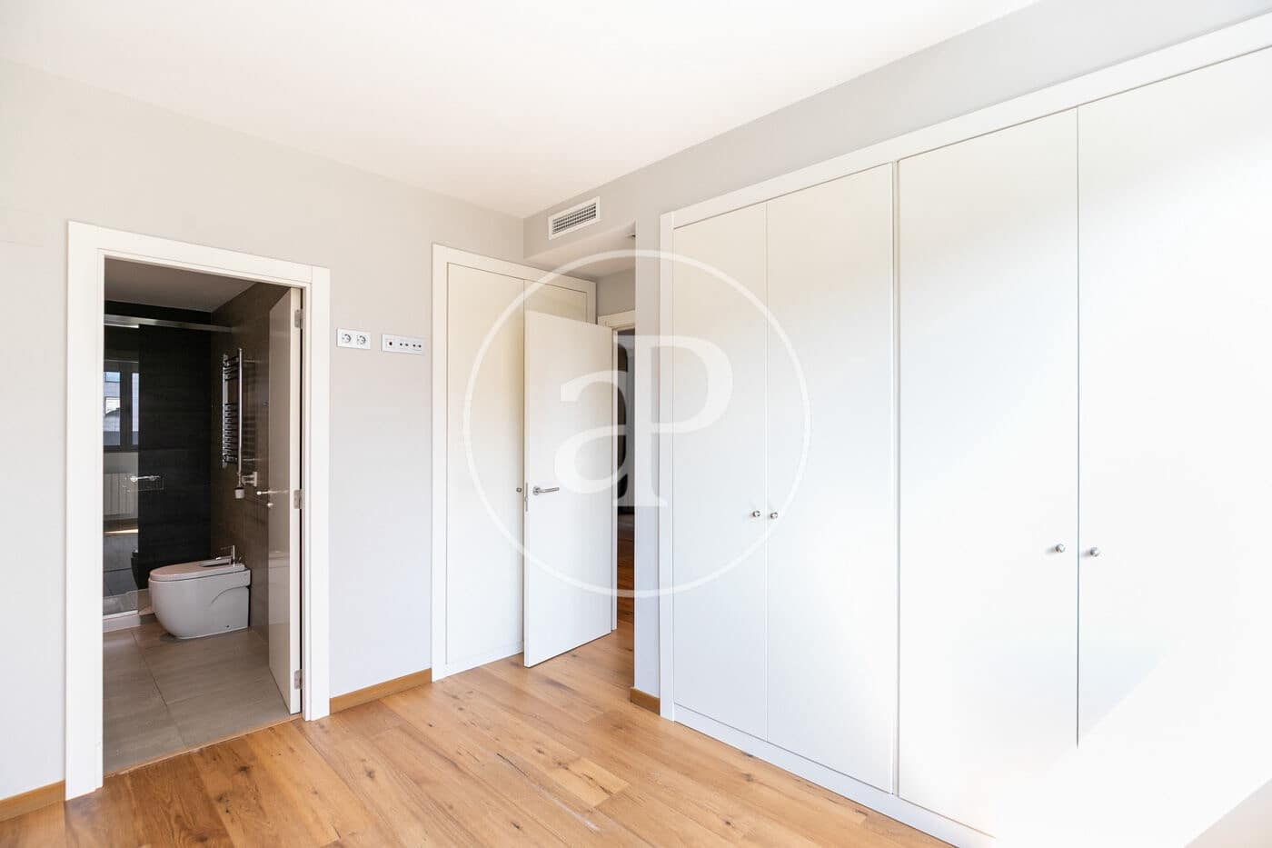 2 soveværelse Lejlighed til salg i Barcelona by med swimmingpool - € 860.000 (Ref: 9849353)