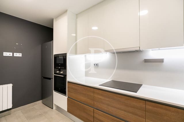 2 soveværelse Lejlighed til salg i Les Corts, Barcelona by med swimmingpool - € 860.000 (Ref: 9849353)