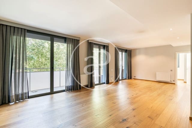 2 soveværelse Lejlighed til salg i Les Corts, Barcelona by med swimmingpool - € 860.000 (Ref: 9849353)