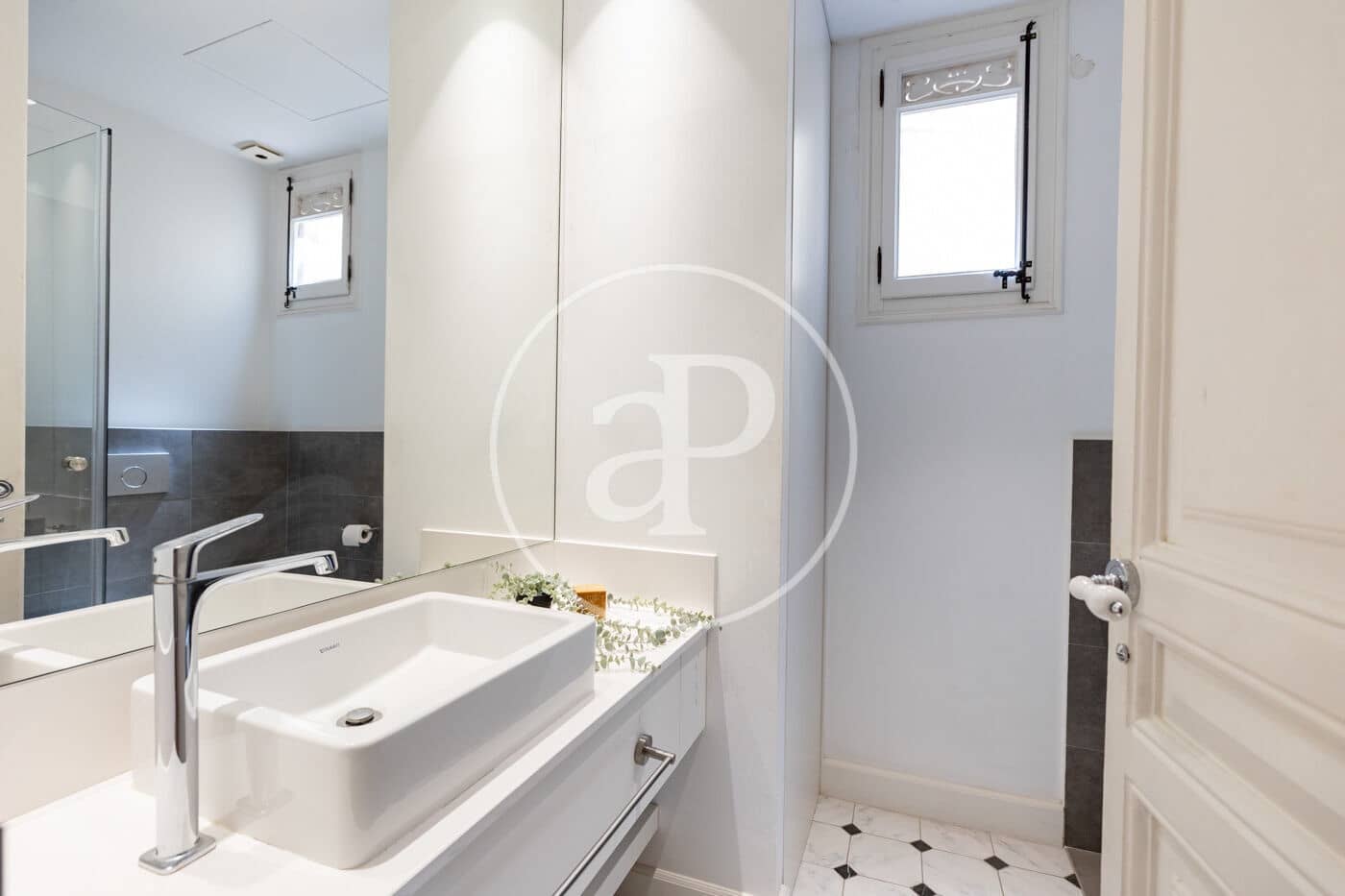 3 soveværelse Lejlighed til salg i Barcelona by - € 925.000 (Ref: 9851736)