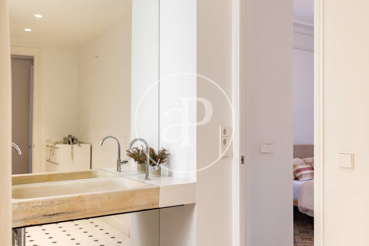 3 soveværelse Lejlighed til salg i Barcelona by - € 925.000 (Ref: 9851736)