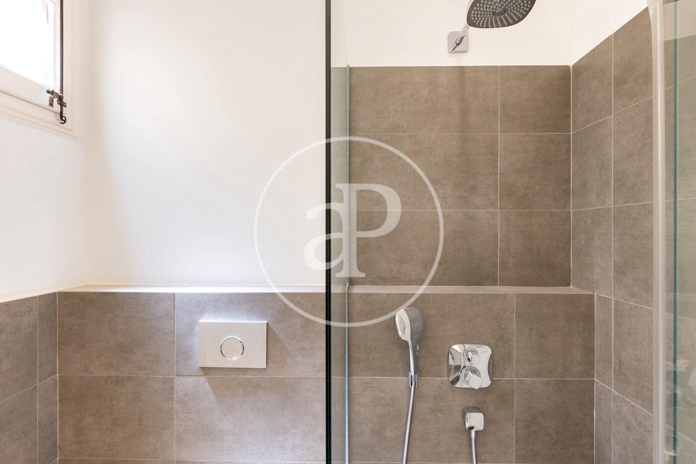 3 soveværelse Lejlighed til salg i Barcelona by - € 925.000 (Ref: 9851736)