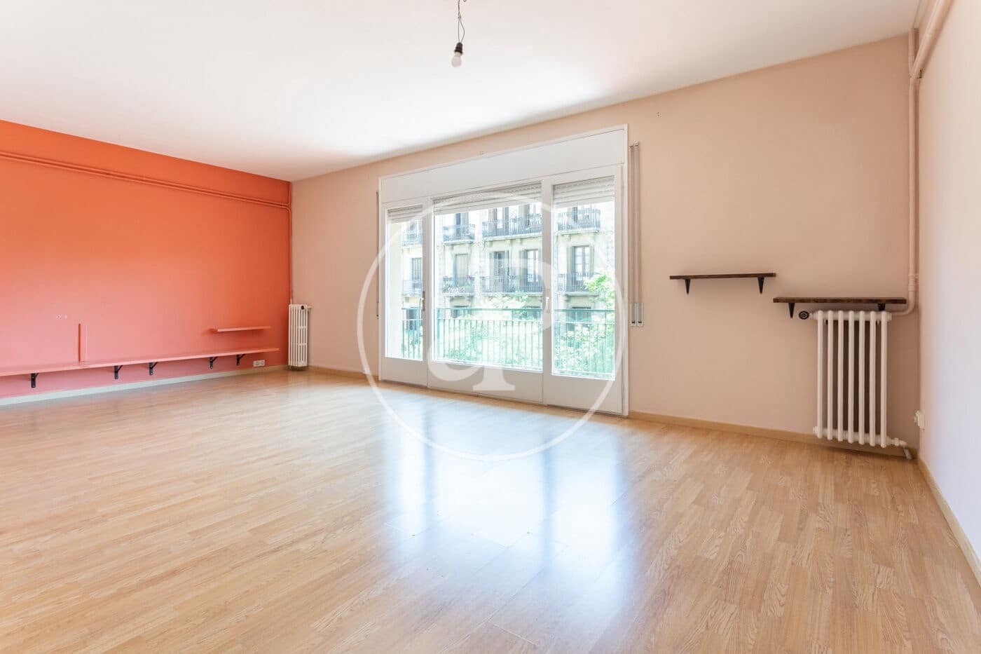 4 soveværelse Lejlighed til leje i Barcelona by - € 2.605 (Ref: 9851741)