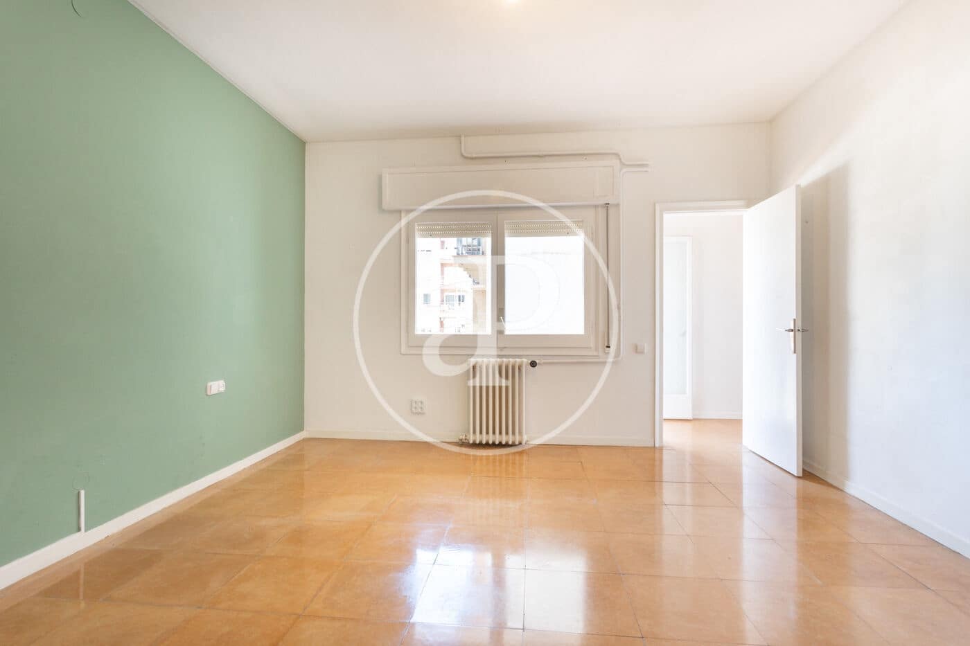 4 soveværelse Lejlighed til leje i Barcelona by - € 2.605 (Ref: 9851741)
