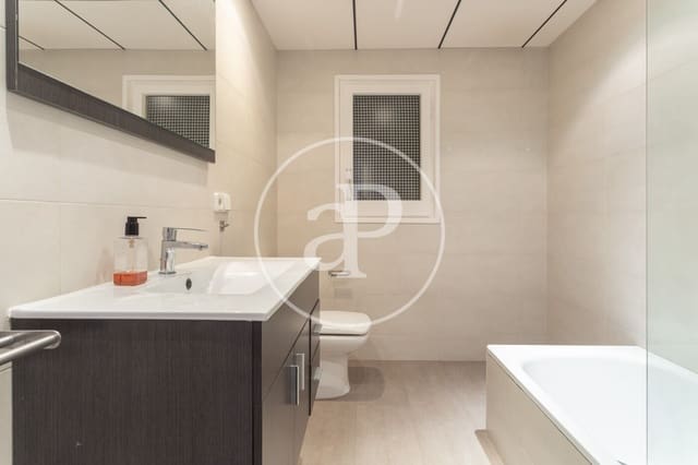 4 soveværelse Lejlighed til leje i La Dreta de L'Eixample, Barcelona by - € 2.605 (Ref: 9851741)