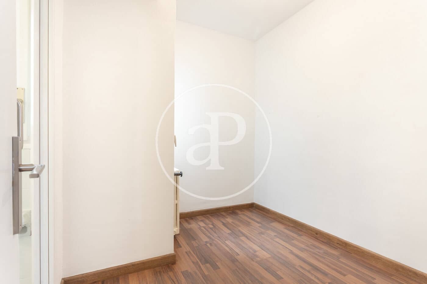 4 soveværelse Lejlighed til leje i Barcelona by - € 2.605 (Ref: 9851741)