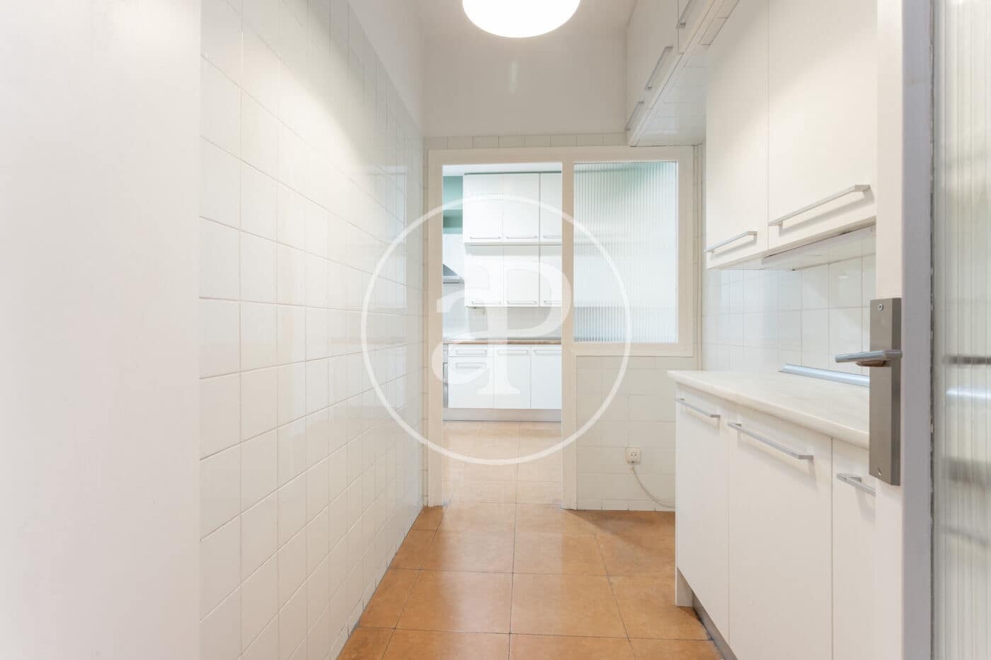 4 soveværelse Lejlighed til leje i Barcelona by - € 2.605 (Ref: 9851741)