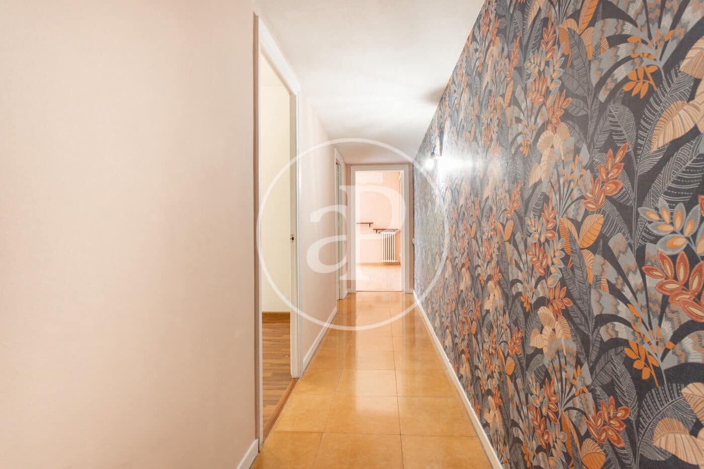 4 soveværelse Lejlighed til leje i Barcelona by - € 2.605 (Ref: 9851741)
