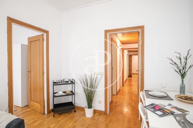 3 slaapkamer Appartement te koop in La Sagrada Família, Barcelona stad - € 480.000 (Ref: 9851745)
