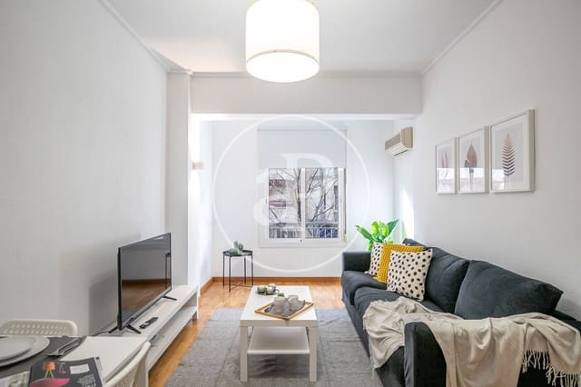 3 slaapkamer Appartement te koop in La Sagrada Família, Barcelona stad - € 480.000 (Ref: 9851745)