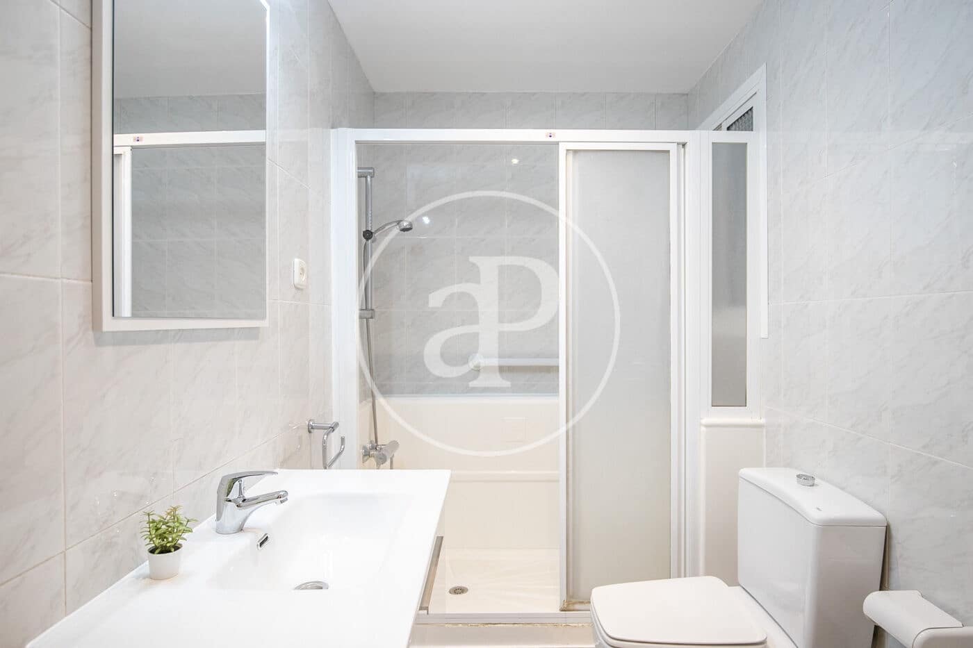 3 slaapkamer Appartement te koop in Barcelona stad - € 480.000 (Ref: 9851745)