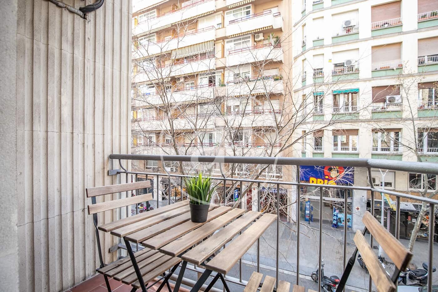 3 slaapkamer Appartement te koop in Barcelona stad - € 480.000 (Ref: 9851745)