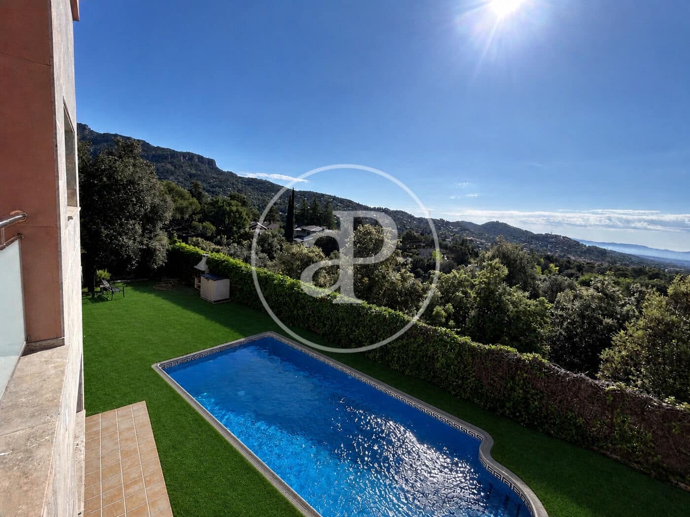 4 soveværelse Villa til salg i Matadepera med swimmingpool - € 895.000 (Ref: 9851749)