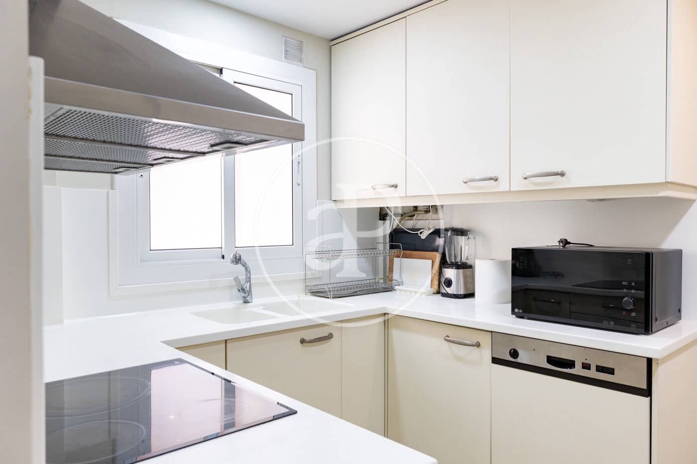 3 soveværelse Lejlighed til salg i Barcelona by - € 1.400.000 (Ref: 9855443)