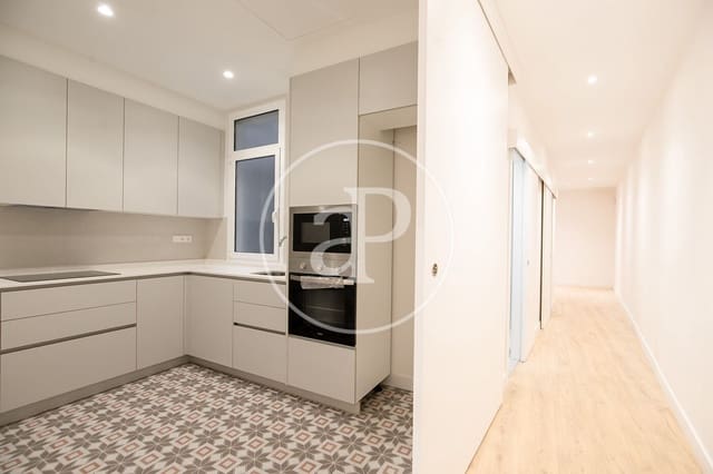 3 slaapkamer Appartement te koop in La Dreta de L'Eixample, Barcelona stad - € 830.000 (Ref: 9861862)