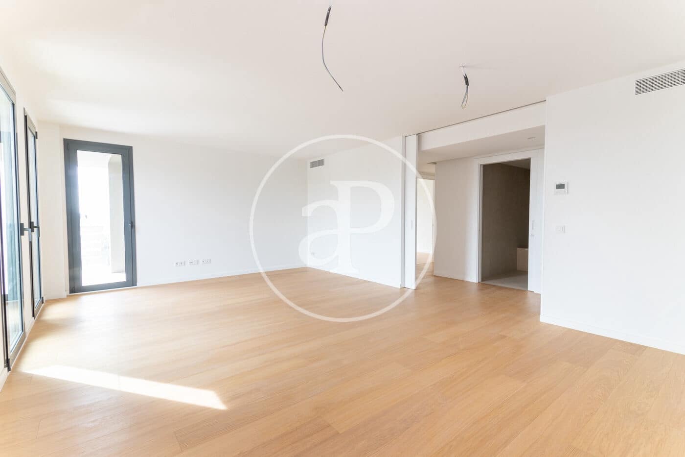 3 bedroom Apartment for rent in Barcelona city with pool garage - € 3,830 (Ref: 9861864)