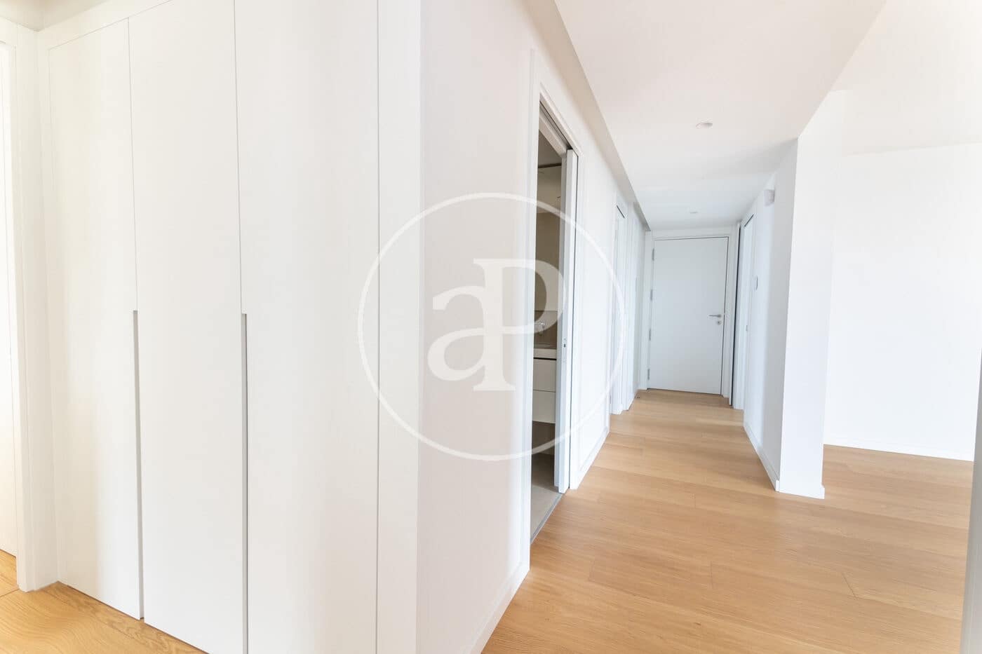 3 bedroom Apartment for rent in Barcelona city with pool garage - € 3,830 (Ref: 9861864)
