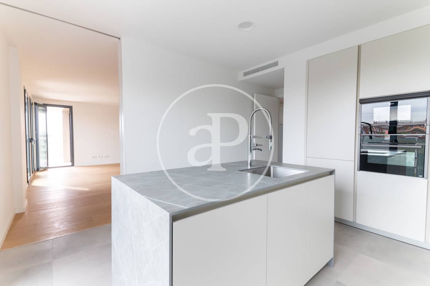 3 bedroom Apartment for rent in Barcelona city with pool garage - € 3,830 (Ref: 9861864)