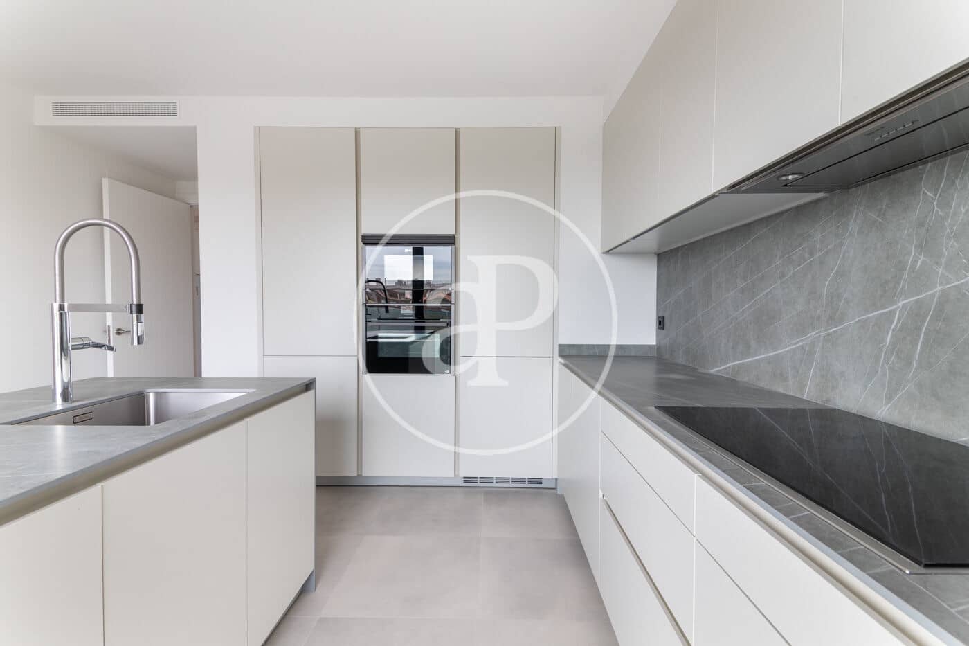 3 bedroom Apartment for rent in Barcelona city with pool garage - € 3,830 (Ref: 9861864)
