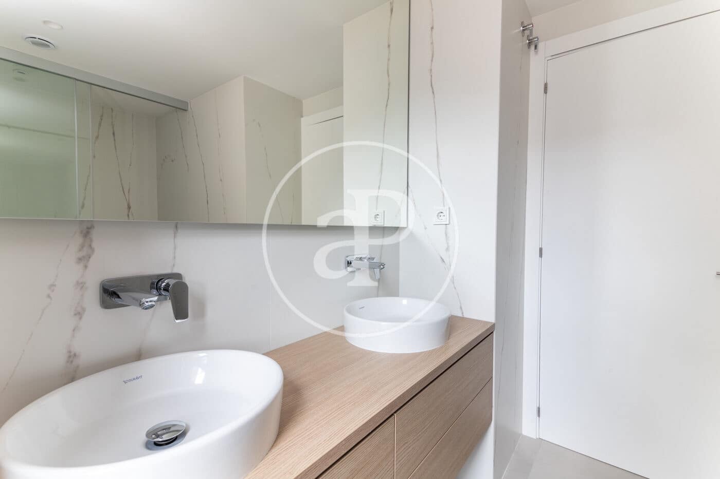 3 bedroom Apartment for rent in Barcelona city with pool garage - € 3,830 (Ref: 9861864)