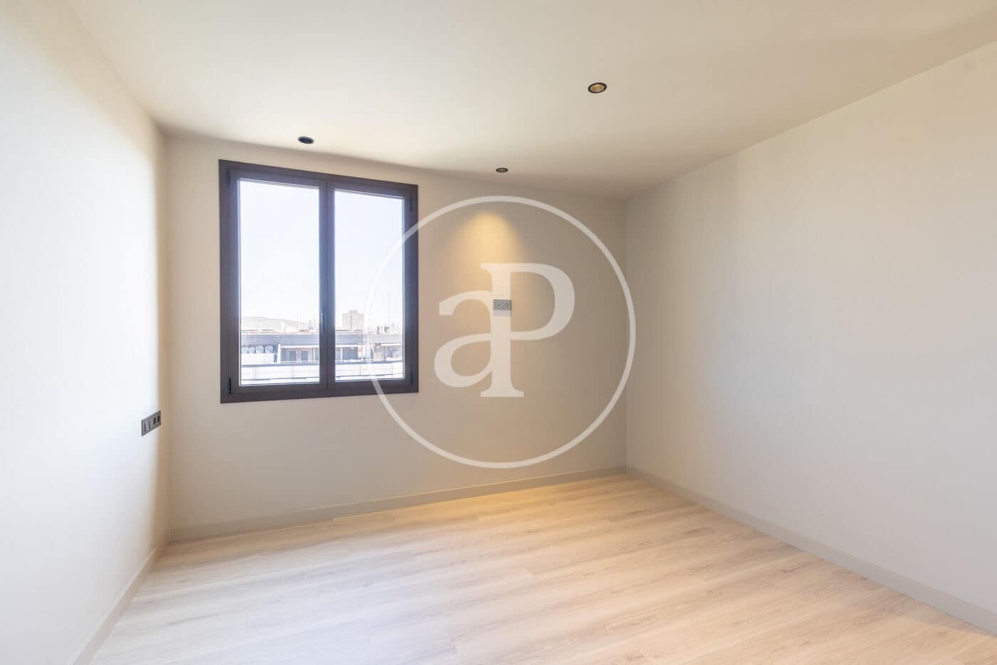 2 slaapkamer Penthouse te koop in Barcelona stad - € 860.000 (Ref: 9865173)