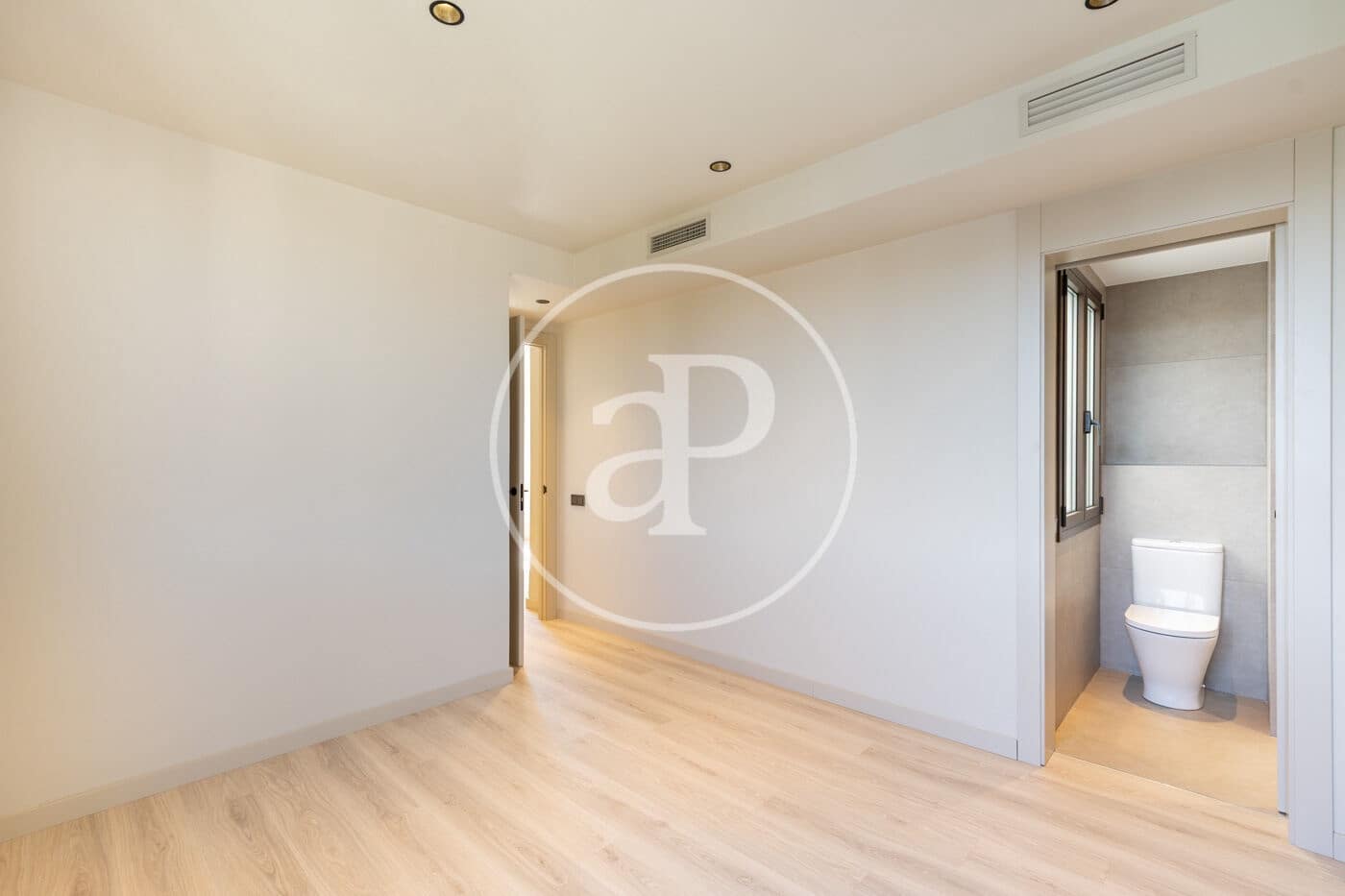 2 slaapkamer Penthouse te koop in Barcelona stad - € 860.000 (Ref: 9865173)