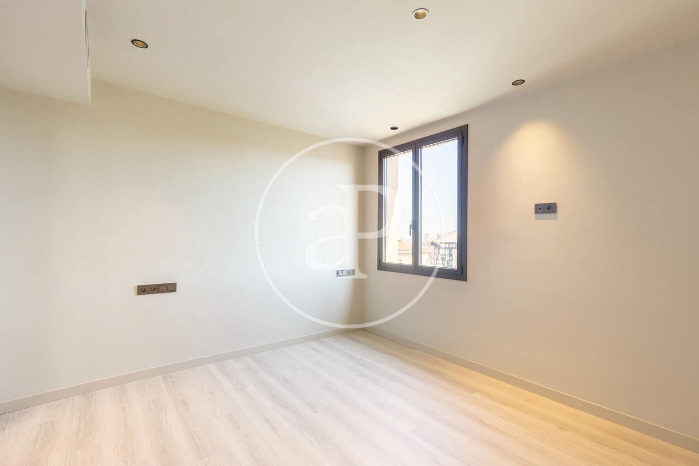 2 slaapkamer Penthouse te koop in Barcelona stad - € 860.000 (Ref: 9865173)