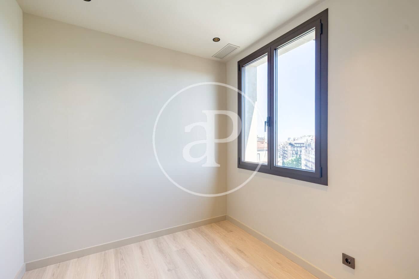 2 slaapkamer Penthouse te koop in Barcelona stad - € 860.000 (Ref: 9865173)